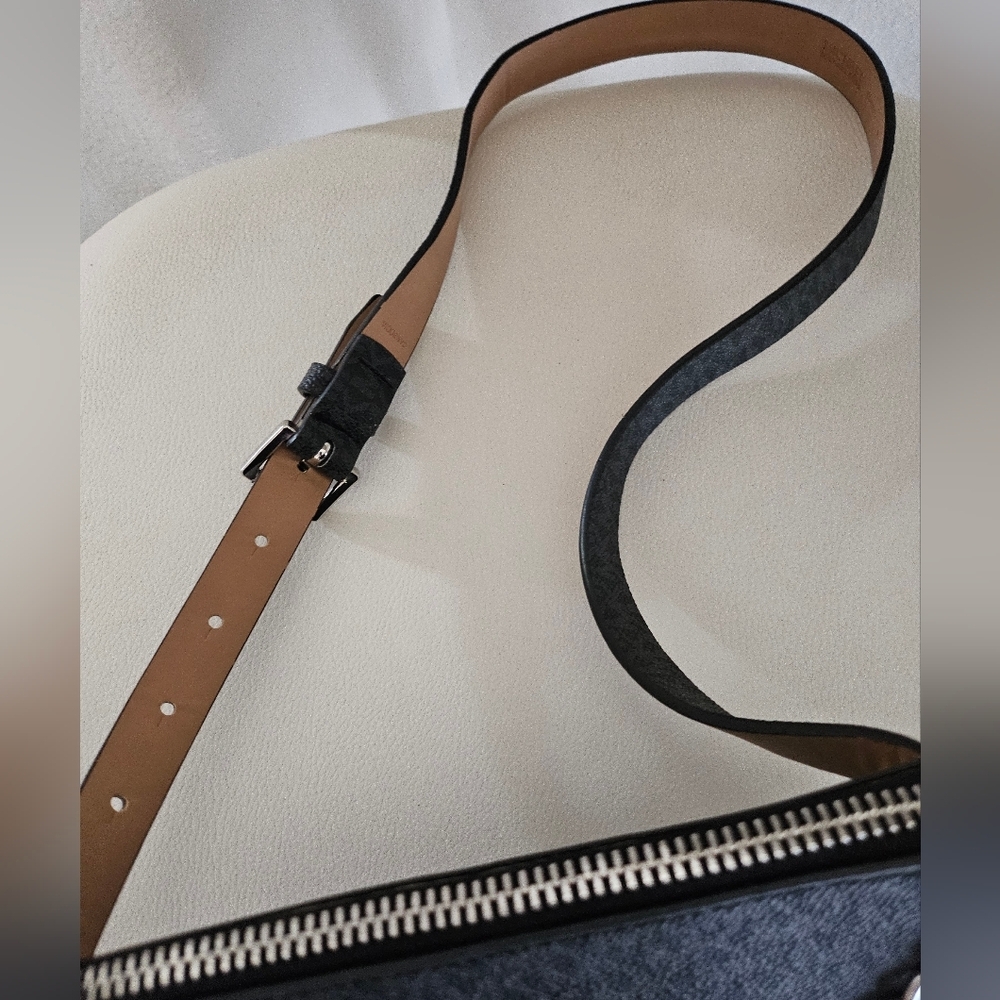 Michael Kors Black MK Logo Fanny Pack Belt Bag Chain Accent Zip Waist Crossbody. - Picture 5 of 13